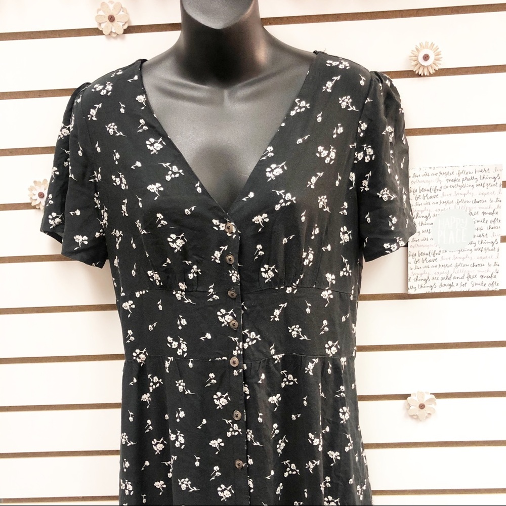 🔥3/$20 TEN SIXTY SHERMAN Button Down Floral Maxi - Picture 4 of 10